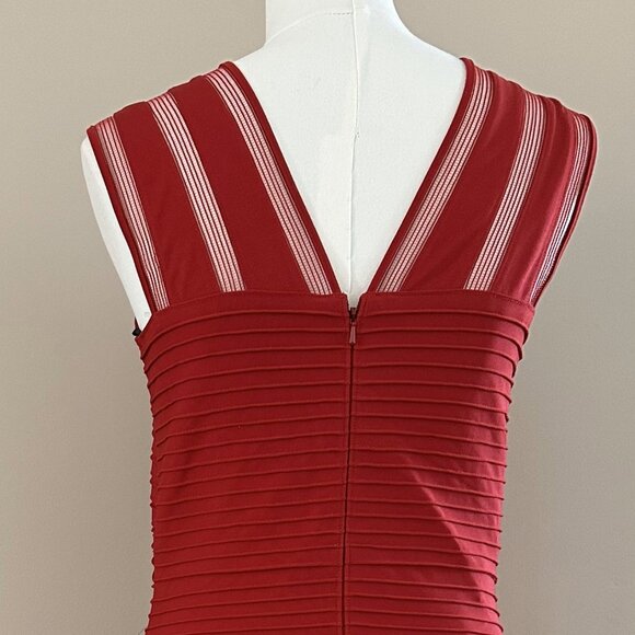 TADASHI SHOJI | NWT Red Sleeveless Pintuck Dress Sz M - Picture 3 of 7